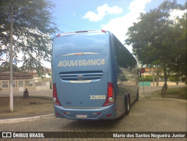 Viação Águia Branca 32850 na cidade de Piritiba, Bahia, Brasil, por Mario dos Santos Nogueira Junior. Número da foto: #11312186.