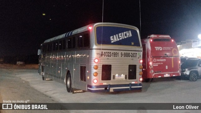 Ônibus Particulares 7253 na cidade de São Caitano, Pernambuco, Brasil, por Leon Oliver. Número da foto: #11312366.