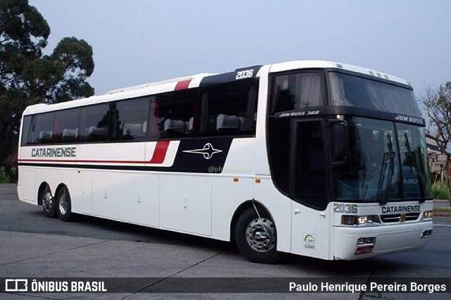 Auto Viação Catarinense 2036 na cidade de Curitiba, Paraná, Brasil, por Paulo Henrique Pereira Borges. Número da foto: #11316809.
