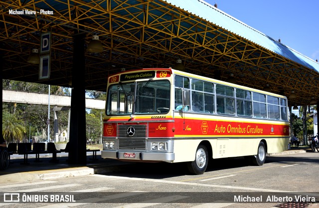 Auto Omnibus Circullare 09 na cidade de Poços de Caldas, Minas Gerais, Brasil, por Michael  Alberto Vieira. ID da foto: 11321784.