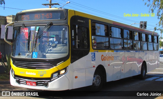 HP Transportes Coletivos 20020 na cidade de Goiânia, Goiás, Brasil, por Carlos Júnior. Número da foto: #11253963.