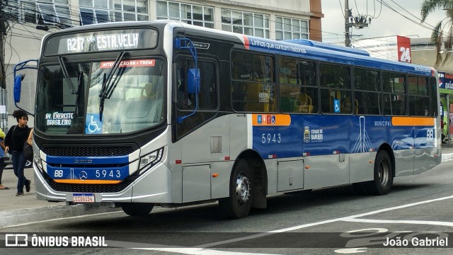BB Transportes e Turismo 5943 na cidade de Barueri, São Paulo, Brasil, por João Gabriel. Número da foto: #11254286.