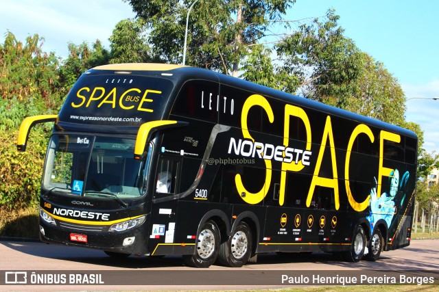 Expresso Nordeste 5400 na cidade de Curitiba, Paraná, Brasil, por Paulo Henrique Pereira Borges. Número da foto: #11258149.