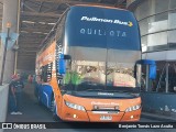 Pullman Bus 323 na cidade de Estación Central, Santiago, Metropolitana de Santiago, Chile, por Benjamín Tomás Lazo Acuña. ID da foto: :id.