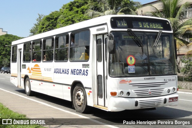 Viação Agulhas Negras RJ 169.007 na cidade de Volta Redonda, Rio de Janeiro, Brasil, por Paulo Henrique Pereira Borges. Número da foto: #11262195.