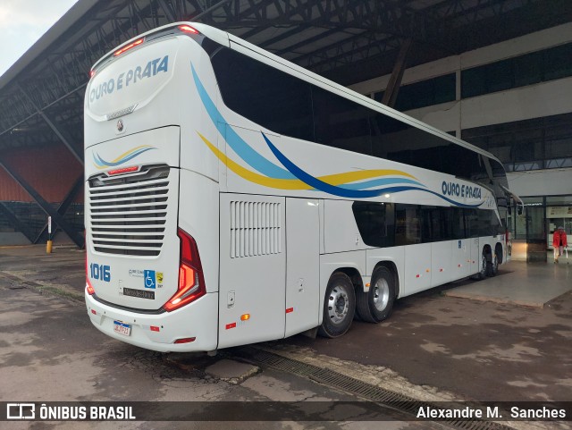 Viação Ouro e Prata 1016 na cidade de Palmas, Paraná, Brasil, por Alexandre M.  Sanches. Número da foto: #11261847.