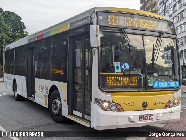 Transportes Vila Isabel A27588 na cidade de Rio de Janeiro, Rio de Janeiro, Brasil, por Jorge Gonçalves. Número da foto: #11264789.