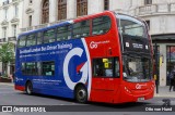 Go-Ahead London EN4 na cidade de London, Greater London, Inglaterra, por Otto von Hund. Número da foto: #11265339.