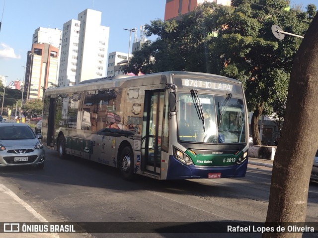 Via Sudeste Transportes S.A. 5 2019 na cidade de São Paulo, São Paulo, Brasil, por Rafael Lopes de Oliveira. ID da foto: 11350452.