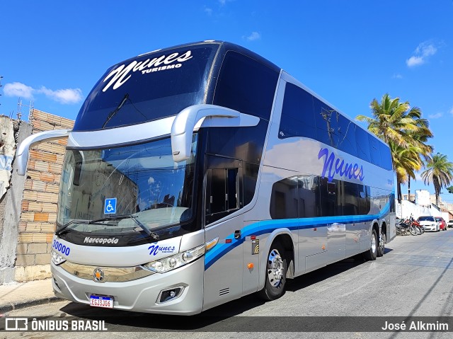 Nunes Turismo 30000 na cidade de Montes Claros, Minas Gerais, Brasil, por José Alkmim. Número da foto: #11350320.