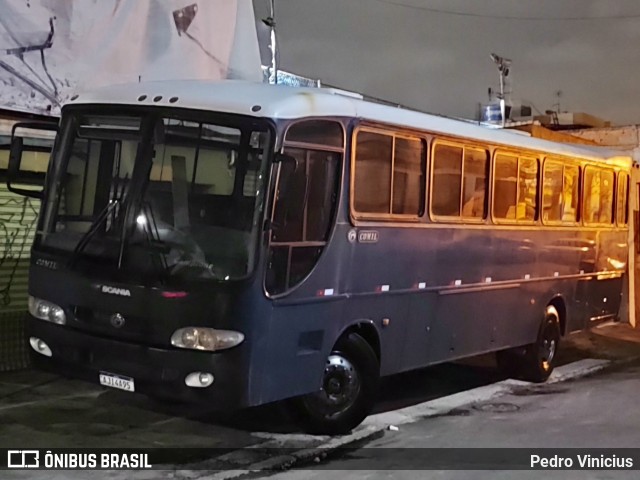 Ônibus Particulares  na cidade de Nova Iguaçu, Rio de Janeiro, Brasil, por Pedro Vinicius. ID da foto: 11351654.