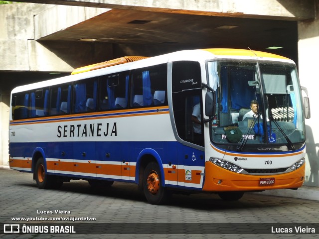 Viação Sertaneja 700 na cidade de Belo Horizonte, Minas Gerais, Brasil, por Lucas Vieira. Número da foto: #11354044.