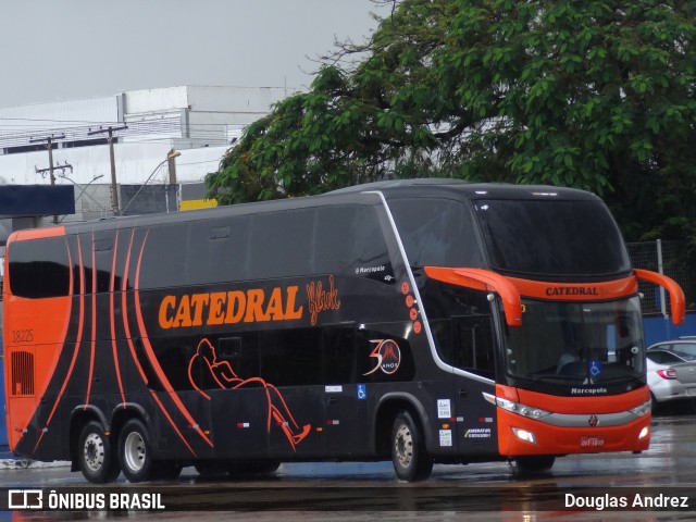 Catedral Turismo 18225 na cidade de Goiânia, Goiás, Brasil, por Douglas Andrez. Número da foto: #11354725.
