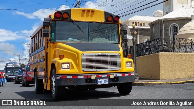 Autobuses sin identificación - Costa Rica 00 na cidade de Cartago, Cartago, Costa Rica, por Jose Andres Bonilla Aguilar. ID da foto: 11356691.