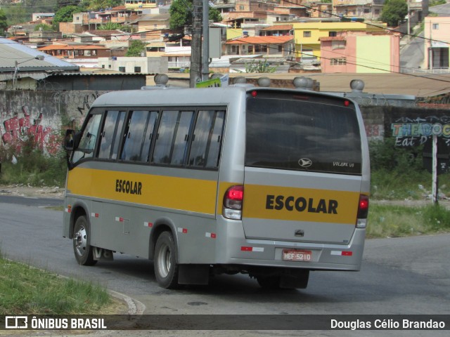 Lacerda Transporte Escolar e Fretamentos 5210 na cidade de Belo Horizonte, Minas Gerais, Brasil, por Douglas Célio Brandao. ID da foto: 11358423.