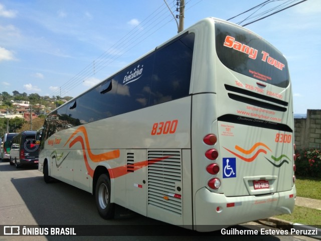 Sany Tour 8300 na cidade de Atibaia, São Paulo, Brasil, por Guilherme Esteves Peruzzi. Número da foto: #11360200.