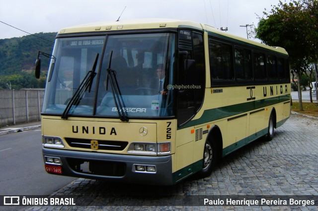 Empresa Unida Mansur e Filhos 725 na cidade de Juiz de Fora, Minas Gerais, Brasil, por Paulo Henrique Pereira Borges. Número da foto: #11360849.