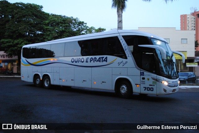 Viação Ouro e Prata 700 na cidade de Guaíra, Paraná, Brasil, por Guilherme Esteves Peruzzi. ID da foto: 11360746.