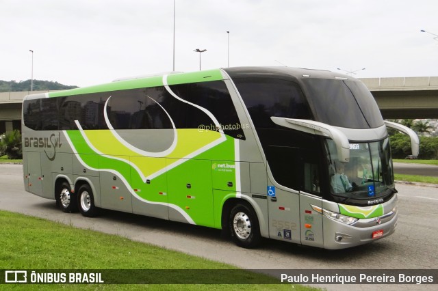 Brasil Sul Linhas Rodoviárias 2552 na cidade de Florianópolis, Santa Catarina, Brasil, por Paulo Henrique Pereira Borges. Número da foto: #11360883.