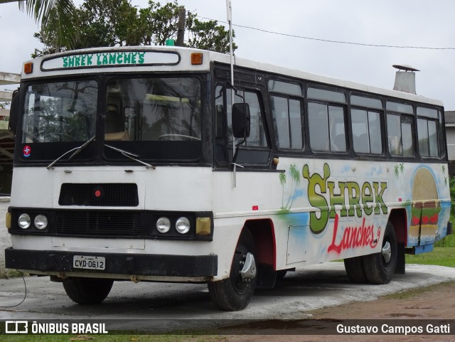 Shrek Lanches 0612 na cidade de Itapoá, Santa Catarina, Brasil, por Gustavo Campos Gatti. Número da foto: #11361383.