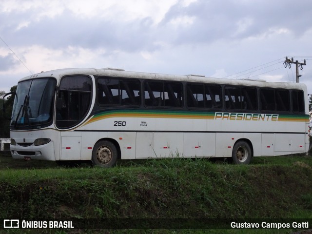 Expresso Presidente Getúlio 250 na cidade de São Francisco do Sul, Santa Catarina, Brasil, por Gustavo Campos Gatti. ID da foto: 11361372.