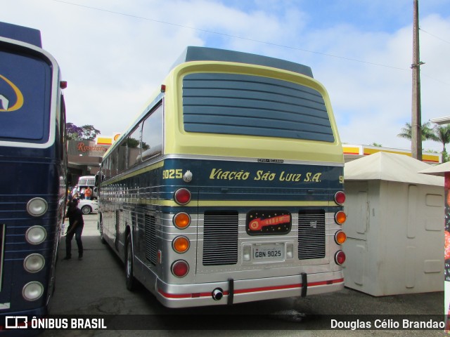 Viação São Luiz 9025 na cidade de Barbacena, Minas Gerais, Brasil, por Douglas Célio Brandao. ID da foto: 11364963.