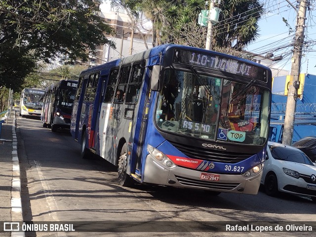 Empresa de Ônibus Vila Galvão 30.627 na cidade de Guarulhos, São Paulo, Brasil, por Rafael Lopes de Oliveira. Número da foto: #11364456.