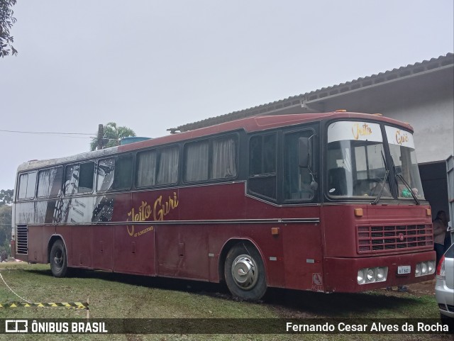 Ônibus Particulares 8401 na cidade de Tijucas do Sul, Paraná, Brasil, por Fernando Cesar Alves da Rocha. ID da foto: 11367062.