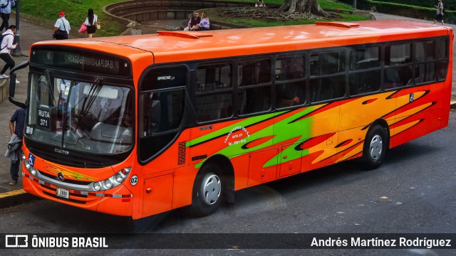 Transportes OEA 02 na cidade de Cartago, Cartago, Costa Rica, por Andrés Martínez Rodríguez. ID da foto: 11366907.