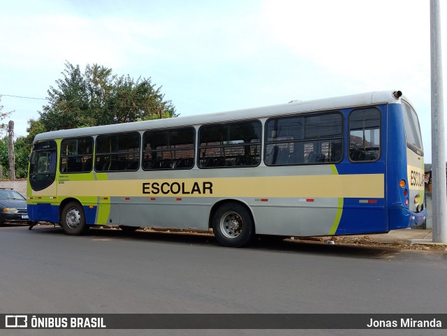 ABC Transportes Coletivos  Vale do Paraíba ESCOLAR na cidade de Cajuru, São Paulo, Brasil, por Jonas Miranda. Número da foto: #11369962.