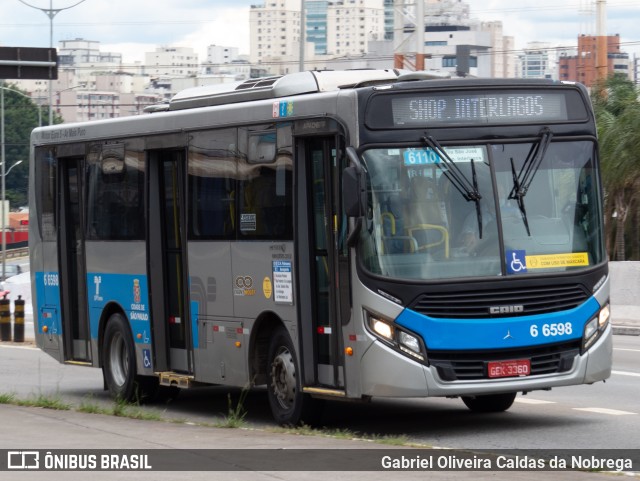 Transwolff Transportes e Turismo 6 6598 na cidade de São Paulo, São Paulo, Brasil, por Gabriel Oliveira Caldas da Nobrega. Número da foto: #11370336.