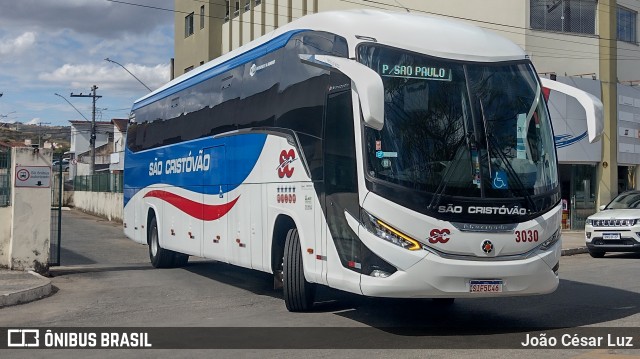 Viação São Cristóvão 3030 na cidade de Oliveira, Minas Gerais, Brasil, por João César Luz. Número da foto: #11326173.