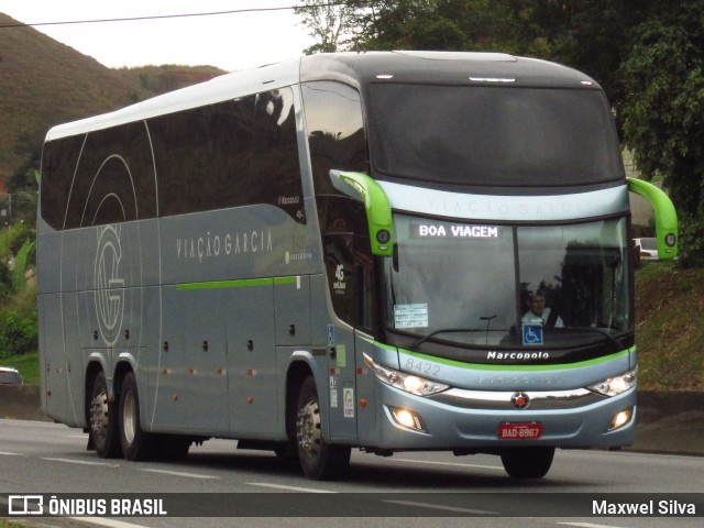 Viação Garcia 8422 na cidade de Barra Mansa, Rio de Janeiro, Brasil, por Maxwel Silva. Número da foto: #11325671.