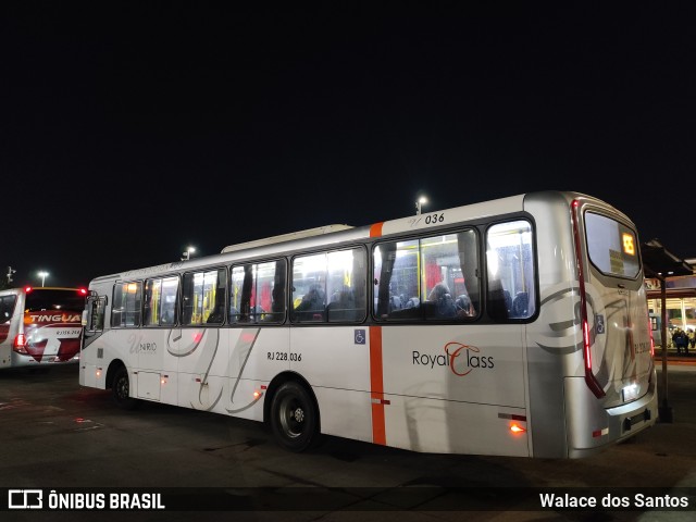 UniRio Transportes RJ 228.036 na cidade de Rio de Janeiro, Rio de Janeiro, Brasil, por Walace dos Santos. ID da foto: 11326569.