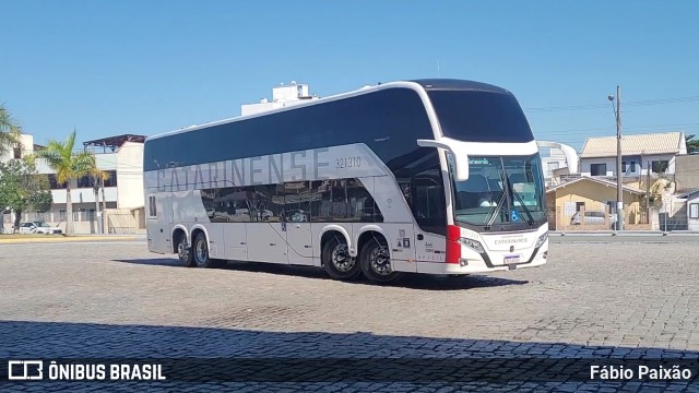 Auto Viação Catarinense 321310 na cidade de Balneário Camboriú, Santa Catarina, Brasil, por Fábio Paixão. ID da foto: 11325109.