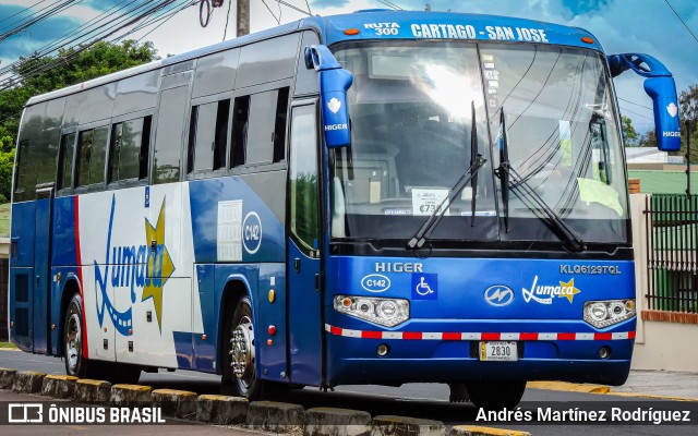 Lumaca C-142 na cidade de Cartago, Cartago, Costa Rica, por Andrés Martínez Rodríguez. Número da foto: #11376518.