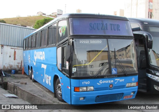 Souza Tur 1760 na cidade de Juiz de Fora, Minas Gerais, Brasil, por Leonardo Daniel. ID da foto: 11384183.