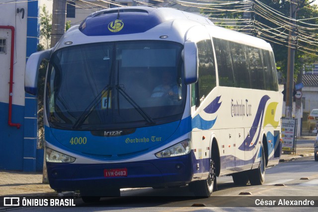 Gordinho Tur 4000 na cidade de Poá, São Paulo, Brasil, por César Alexandre. ID da foto: 11381513.