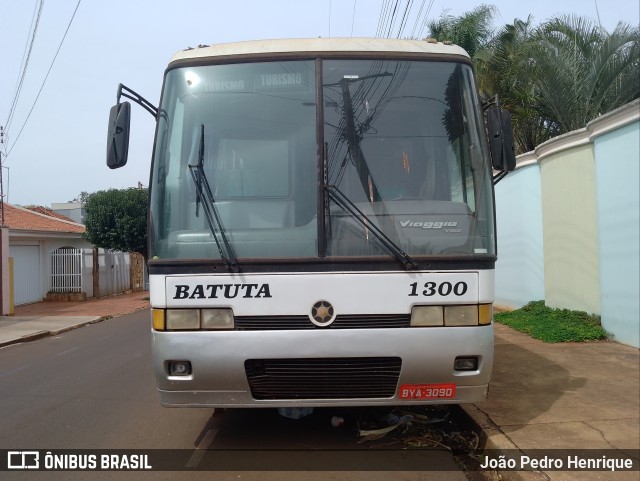 Ônibus Particulares 1300 na cidade de Jaú, São Paulo, Brasil, por João Pedro Henrique. ID da foto: 11383542.