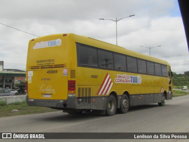 Irmãos Coragem Tur 45005 na cidade de Caruaru, Pernambuco, Brasil, por Lenilson da Silva Pessoa. ID da foto: 11388731.