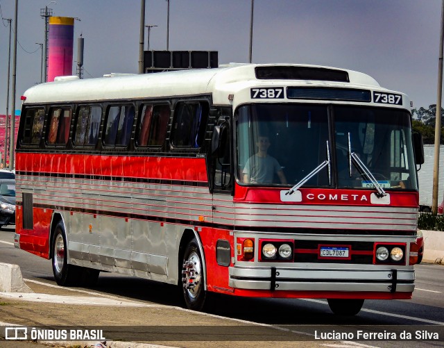 Ônibus Particulares 7387 na cidade de São Paulo, São Paulo, Brasil, por Luciano Ferreira da Silva. Número da foto: #11389950.