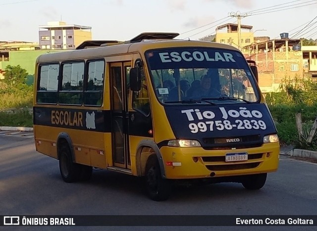 Escolares ATN8D89 na cidade de Cariacica, Espírito Santo, Brasil, por Everton Costa Goltara. ID da foto: 11390542.