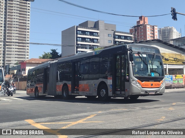 Viação Gato Preto 8 2744 na cidade de São Paulo, São Paulo, Brasil, por Rafael Lopes de Oliveira. ID da foto: 11393364.