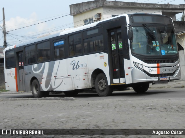 UniRio Transportes RJ 228.020 na cidade de Queimados, Rio de Janeiro, Brasil, por Augusto César. Número da foto: #11390590.