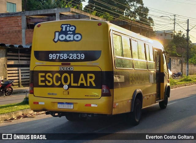 Escolares ATN8D89 na cidade de Cariacica, Espírito Santo, Brasil, por Everton Costa Goltara. ID da foto: 11390544.