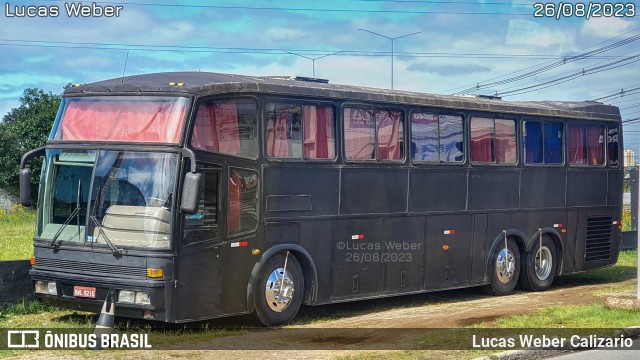 Ônibus Particulares 9216 na cidade de Curitiba, Paraná, Brasil, por Lucas Weber Calizario. Número da foto: #11397565.
