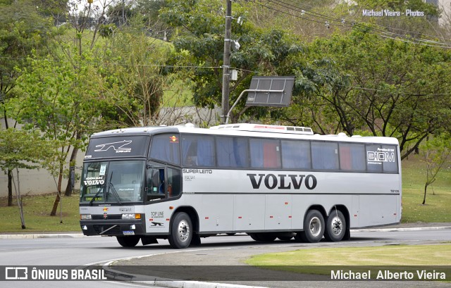 Ônibus Particulares 78105 na cidade de Barueri, São Paulo, Brasil, por Michael  Alberto Vieira. Número da foto: #11397544.