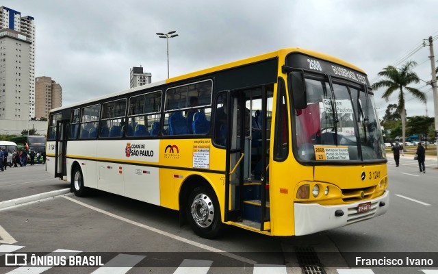 Viação Metrópole Paulista - Zona Leste 3 1241 na cidade de Barueri, São Paulo, Brasil, por Francisco Ivano. ID da foto: 11400251.