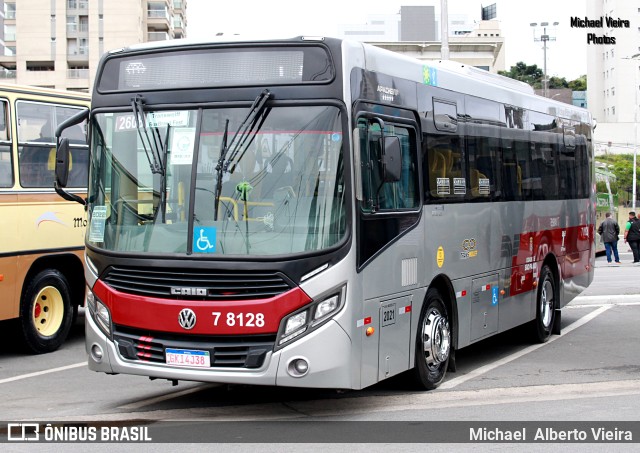 Transwolff Transportes e Turismo 7 8128 na cidade de Barueri, São Paulo, Brasil, por Michael  Alberto Vieira. Número da foto: #11398285.