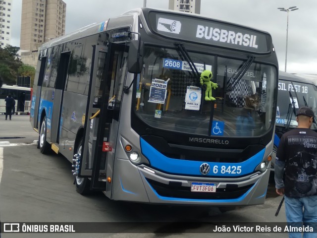Cooper Líder > A2 Transportes 6 8425 na cidade de Barueri, São Paulo, Brasil, por João Victor Reis de Almeida. Número da foto: #11397819.